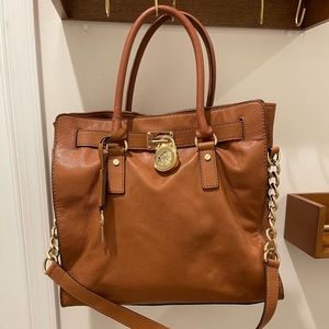 Michael Kors Hamilton Tote in Caramel, gently used